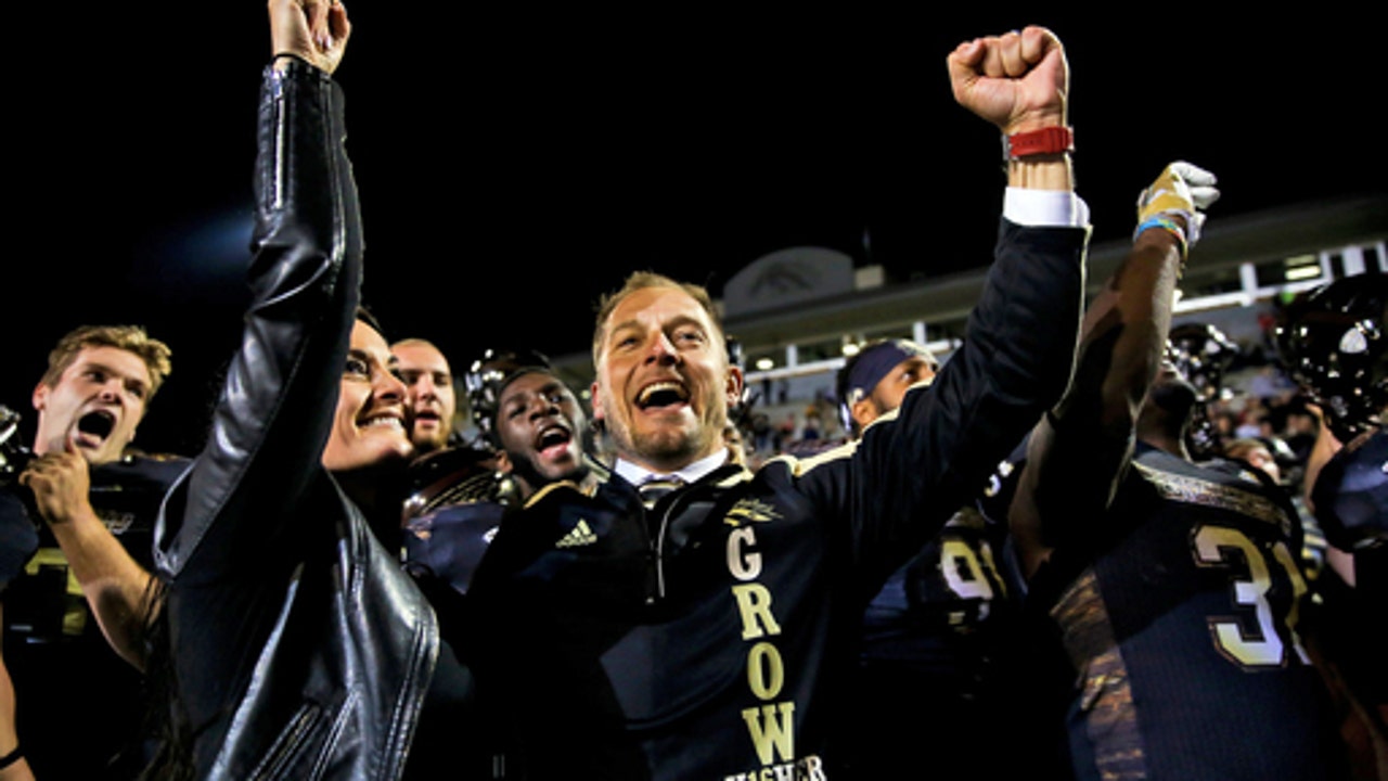 W. Michigan's Fleck: Going turnover-free 6 games is no fluke